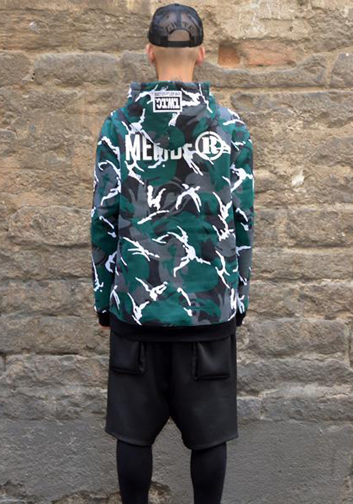 KTZ CAMOUFLAGE HUMANOID HOODED SWEATSHIRT | 50% Off-Sale KTZ CAMOUFLAGE HUMANOID HOODED SWEATSHIRT | 50% Off-Sale