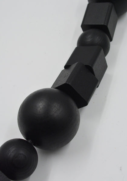 BLESS N°26 DECORATIVE HOME OBJECT CABLE JEWELRY MULTIPLUG 1.4M BLACK | DOSHABURI Shop