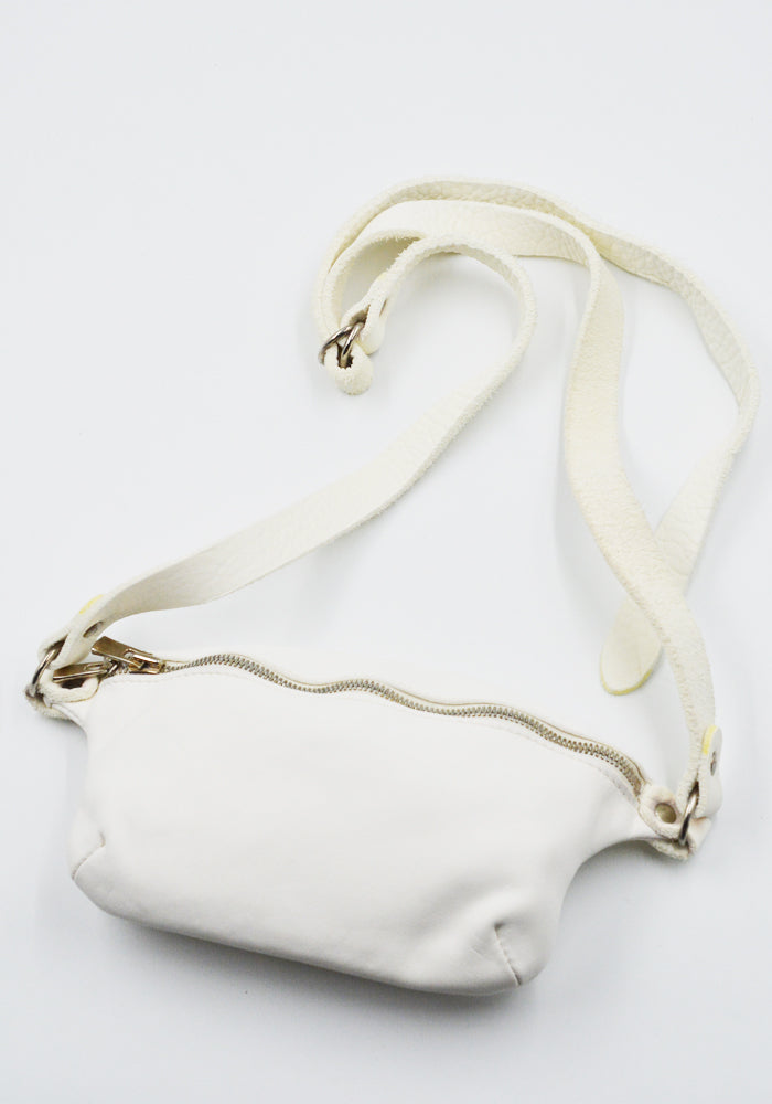 GUIDI BV06 SOFT HORSE FULL GRAIN LEATHER SMALL FANNY BAG WHITE | DOSHABURI Shop