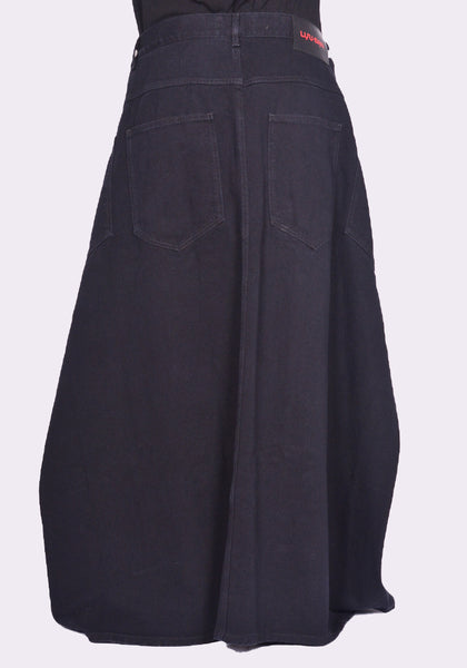 LU'U DAN MAXI MAXI SKIRT BLACK RINSE FW24 | DOSHABURI Online Shop