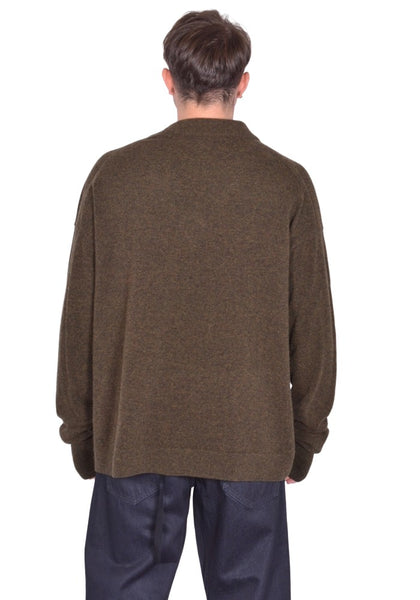 MAINA YEE KANE V-NECK WOOL KNIT SWEATER FOREST FW25 | DOSHABURI Shop