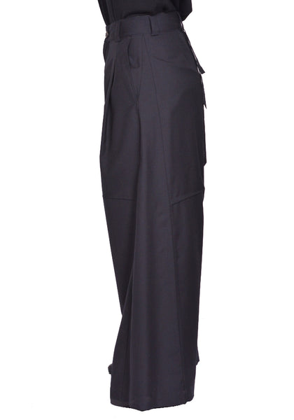 MARINA YEE JULIUS KNEE DARTS TROUSERS BLACK SS25 | DOSHABURI Shop