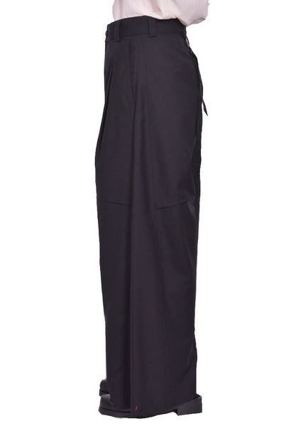 MARINA YEE JULIUS KNEE DARTS TROUSERS BLACK SS25 | DOSHABURI Shop