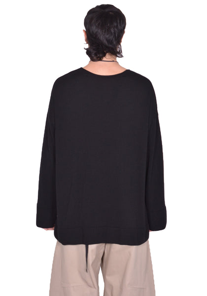 MARINA YEE KISS ORIGAMI V-NECK KNIT SWEATER BLACK SS25 | DOSHABURI Shop