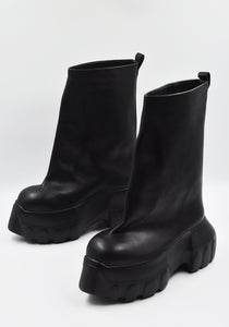 RICK OWENS MEN LEATHER FLARED MEGA TRACTOR BOOTS BLACK SS25 | DOSHABURI shop