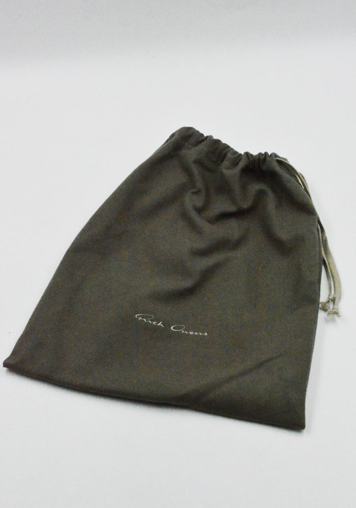 DOSHABURI通販｜RICK OWENS MEN BIG PILLOW GRIFFIN BAG BLACK