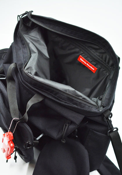 WALTER VAN BEIRENDONCK EASTPAK WALTER CARRY BAG BLACK FW26 | DOSHABURI Shop