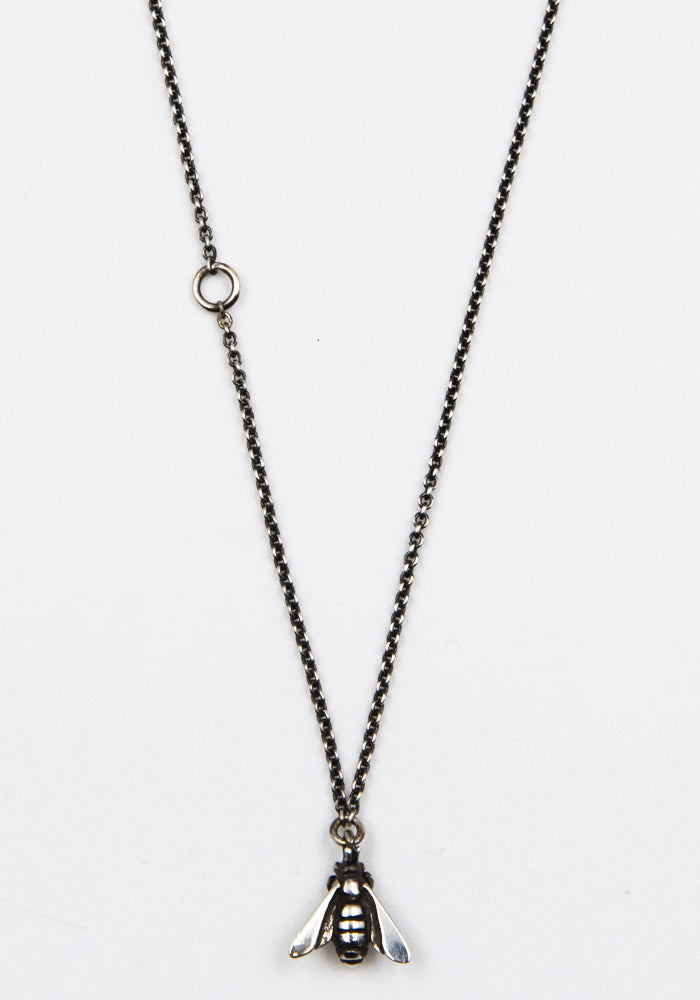 WERKSTATT:MÜNCHEN M7492 CHAIN MINI NECKLACE BEE SILVER | DOSHABURI Shop