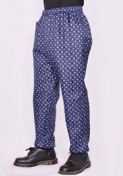 BLESS N°75 3096 MONPE PANTS FLORAL PRINT BLACK/BLUE/BROWN FW23 | DOSHABURI Online Shop