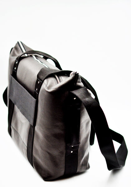 RICK OWENS MEN RA02F0961 LCN TROLLEY BAG BLACK FW26 | DOSHABURI Shop