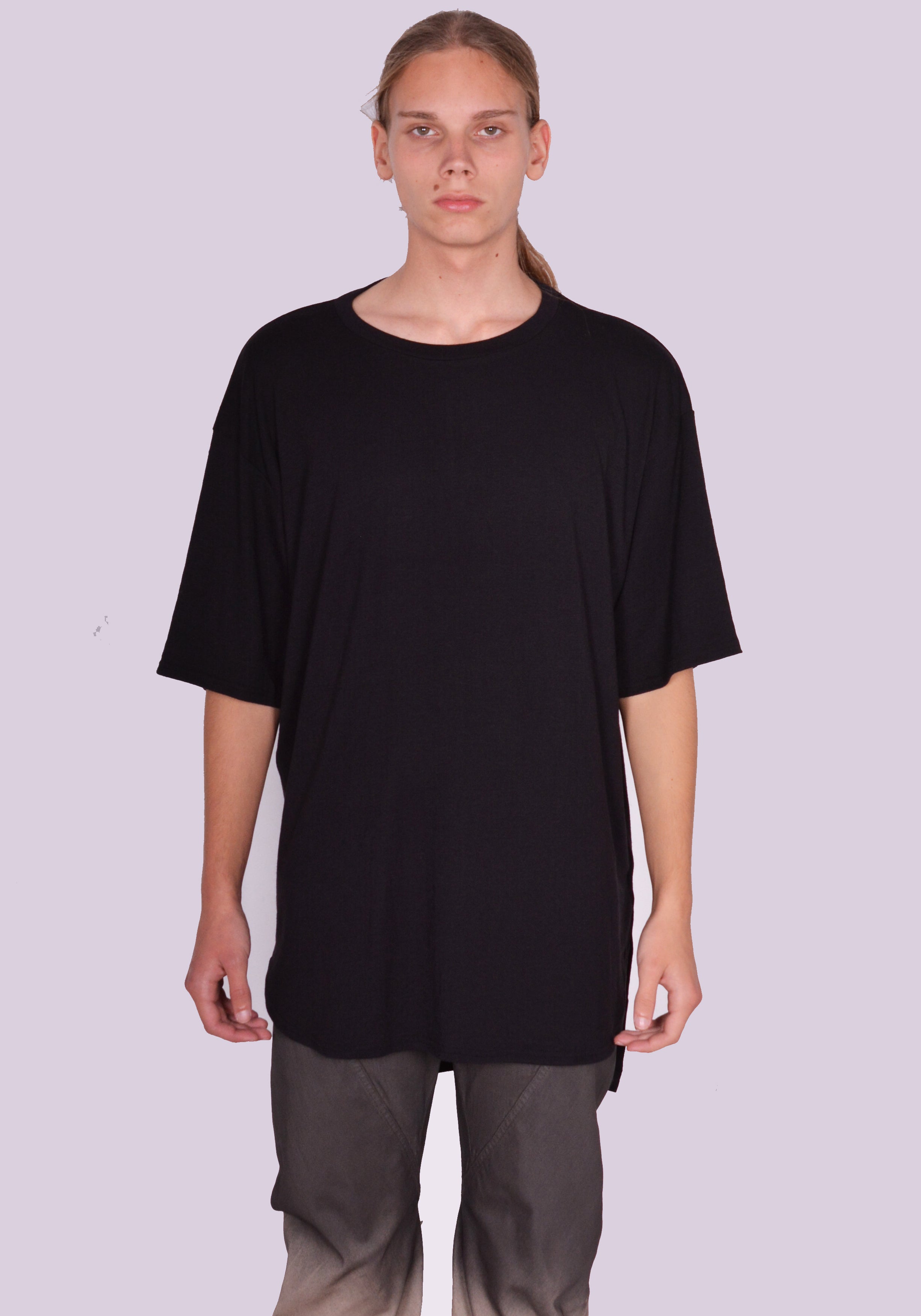 (正規店出品) YUIKI SHIMOJI OVERSIZE T-SHIRT LIGHT GREY oversize-front-seam-t-shirt-in