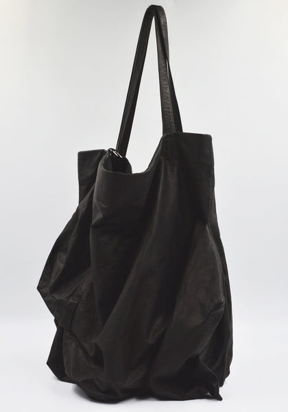 YOHJI YAMAMOTO DISCORD DA-I72-798 UNEVENNISS LEATHER TOTE BAG BLACK SS24 | DOSHABURI Online Shop