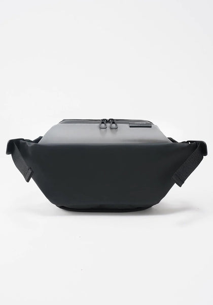 COTE&CIEL 28978 ISARAU S SLING BAG REFLECTIVE BLACK | DOSHABURI Online Shop