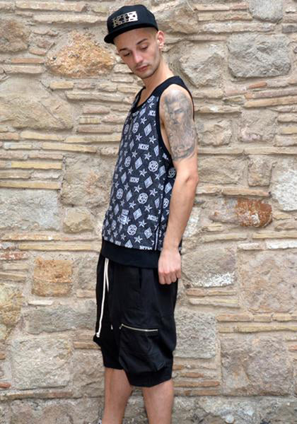 KTZ COTTON JACQUARD MONOGRAM VEST BLACK | 50% Off-Sale | Doshaburi Online Shop