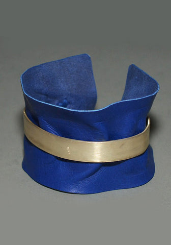 m.a+ by Maurizio Amadei SILVER BAND WIDE CUFF WITH BLUE LEATHER