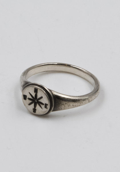 WERKSTATT MÜNCHEN M1711 RING SYMBOL WINDROSE SILVER FW22 | DOSHABURI Online Shop