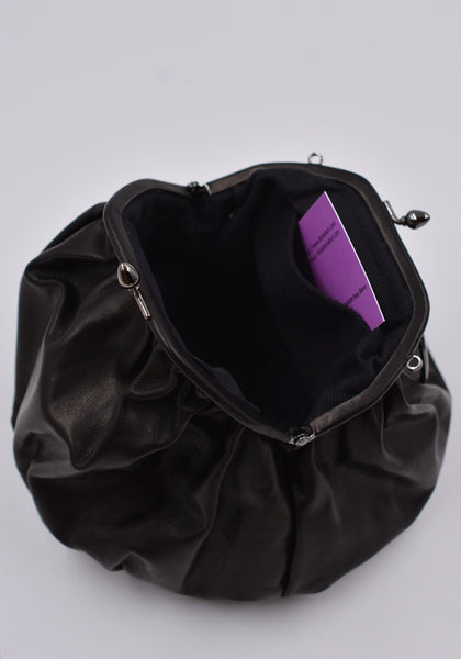 YOHJI YAMAMOTO DISCORD DA-A93-795 CLASP DRAPE POUCH BLACK | DOSHABURI Online Shop